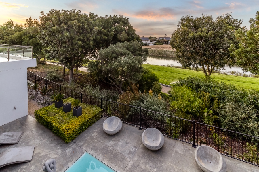 4 Bedroom Property for Sale in Pearl Valley at Val de Vie Western Cape